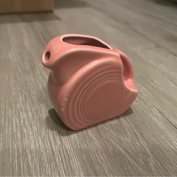 Peony mini disc pitcher - FIESTA - Picture 2 of 4